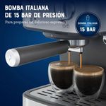 Cafetera-Espresso-Oster-15-Bares-Bvstem5502